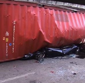 damage loaded container